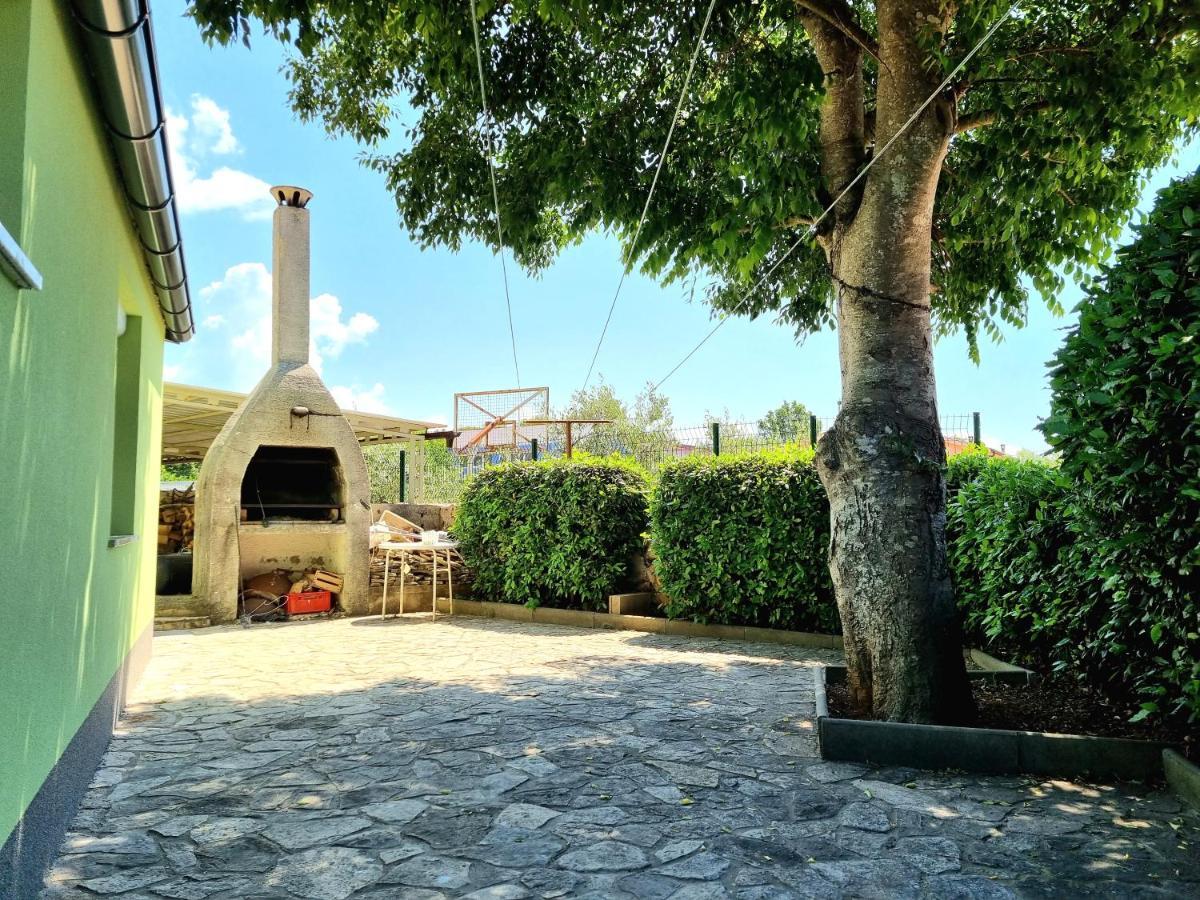 Apartment Melanie Skrbčići Екстериор снимка